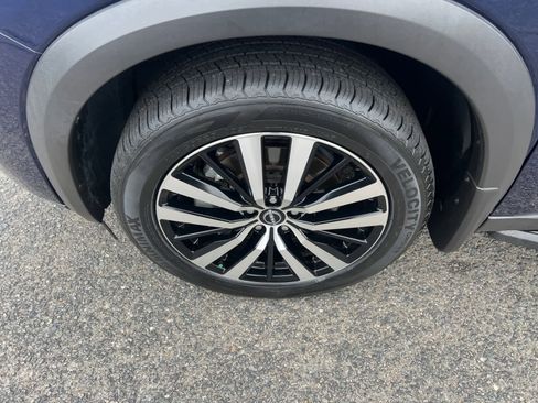 Certified 2023 Nissan Pathfinder Platinum w/ Lighting Package (N93) image 10