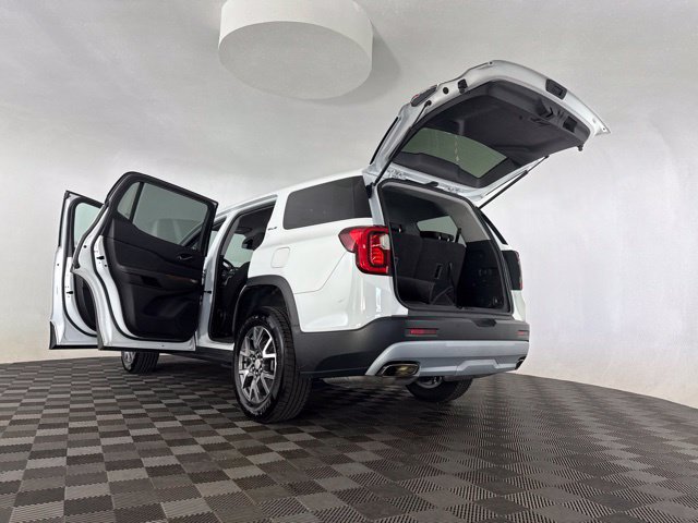 Used 2023 GMC Acadia SLE FWD image 30