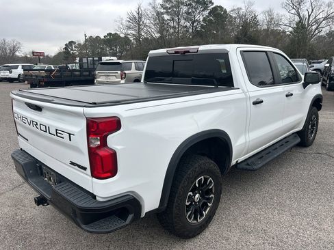 Used 2023 Chevrolet Silverado 1500 ZR2 w/ Technology Package image 6