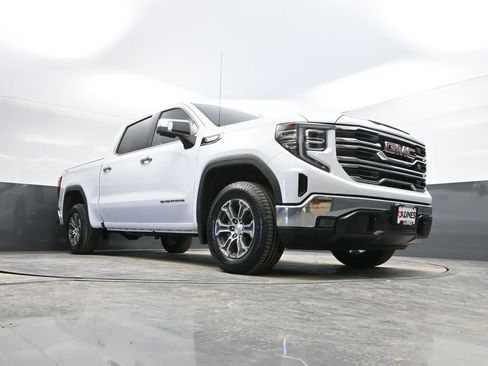 Used 2025 GMC Sierra 1500 SLT image 32