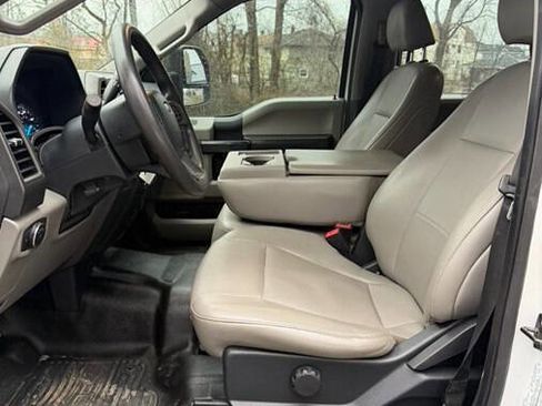 Used 2022 Ford F250 XL w/ Power Equipment Group image 33