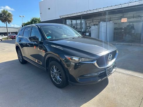 Used 2017 MAZDA CX-5 Touring w/ Preferred Equipment Package FWD image 3