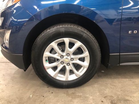Used 2020 Chevrolet Equinox LT w/ LPO, Floor Liner Package AWD/4WD image 28