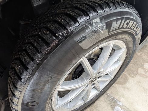 Used 2025 Mercedes-Benz GLE 350 4MATIC image 56