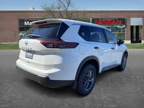 New 2026 Nissan Rogue S image 4
