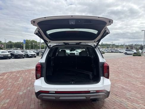 Used 2023 Hyundai Palisade SEL FWD image 29