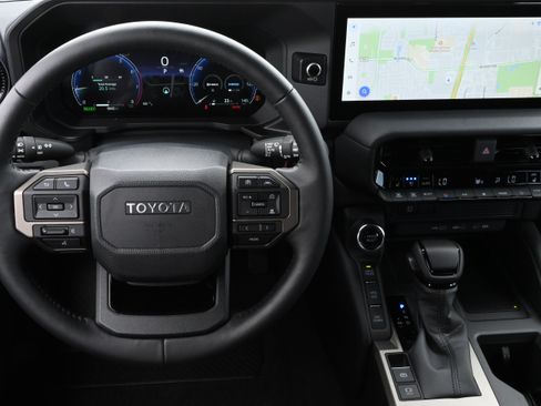 Used 2026 Toyota Land Cruiser AWD/4WD image 17