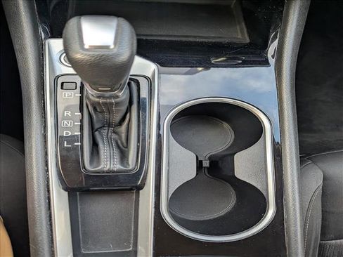 Used 2024 Nissan Altima 2.5 SV image 30