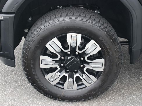 Used 2026 GMC Sierra 2500 Denali w/ Technology Package AWD/4WD image 42
