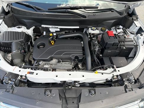 Certified 2026 Chevrolet Equinox LT w/ LPO, Floor Liner Package AWD/4WD image 21