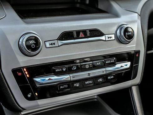 Used 2023 Ford Explorer XLT w/ Equipment Group 202A image 24