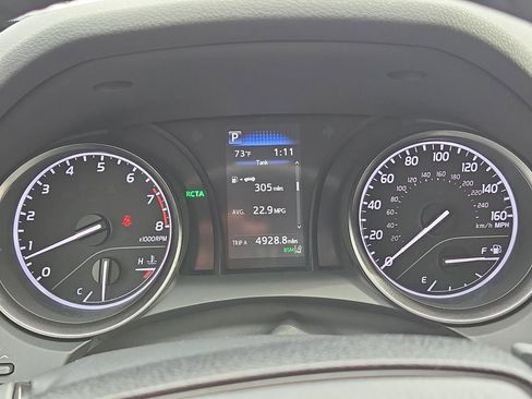 Used 2024 Toyota Camry SE image 30