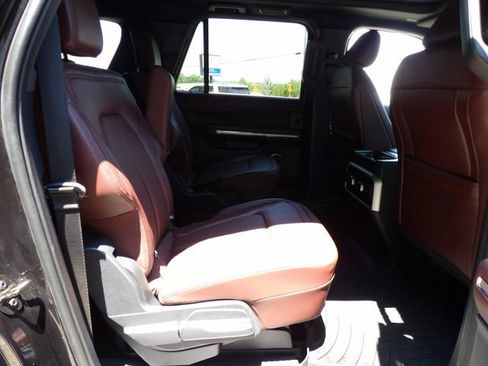 Used 2022 Ford Expedition Max Limited AWD/4WD image 13