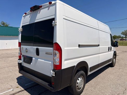 Used 2023 RAM ProMaster 2500 FWD image 5