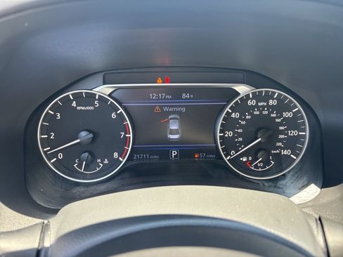 Used 2023 Nissan Altima 2.5 SR w/ SR Premium Package FWD image 14