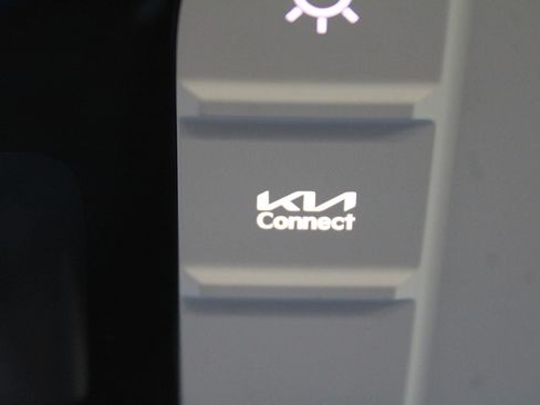 New 2026 Kia K4 FWD image 42