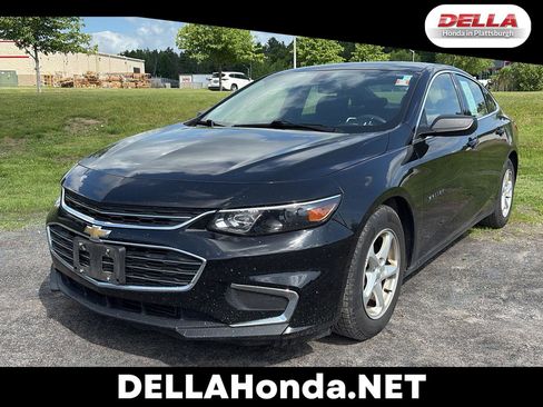 Used 2018 Chevrolet Malibu LS w/ LPO, Convenience Package 1 FWD image 1