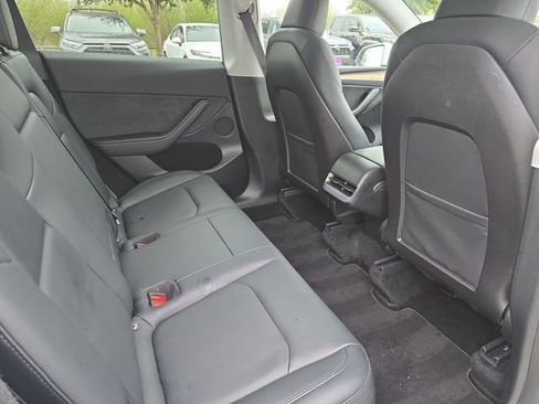 Used 2023 Tesla Model Y Long Range image 11