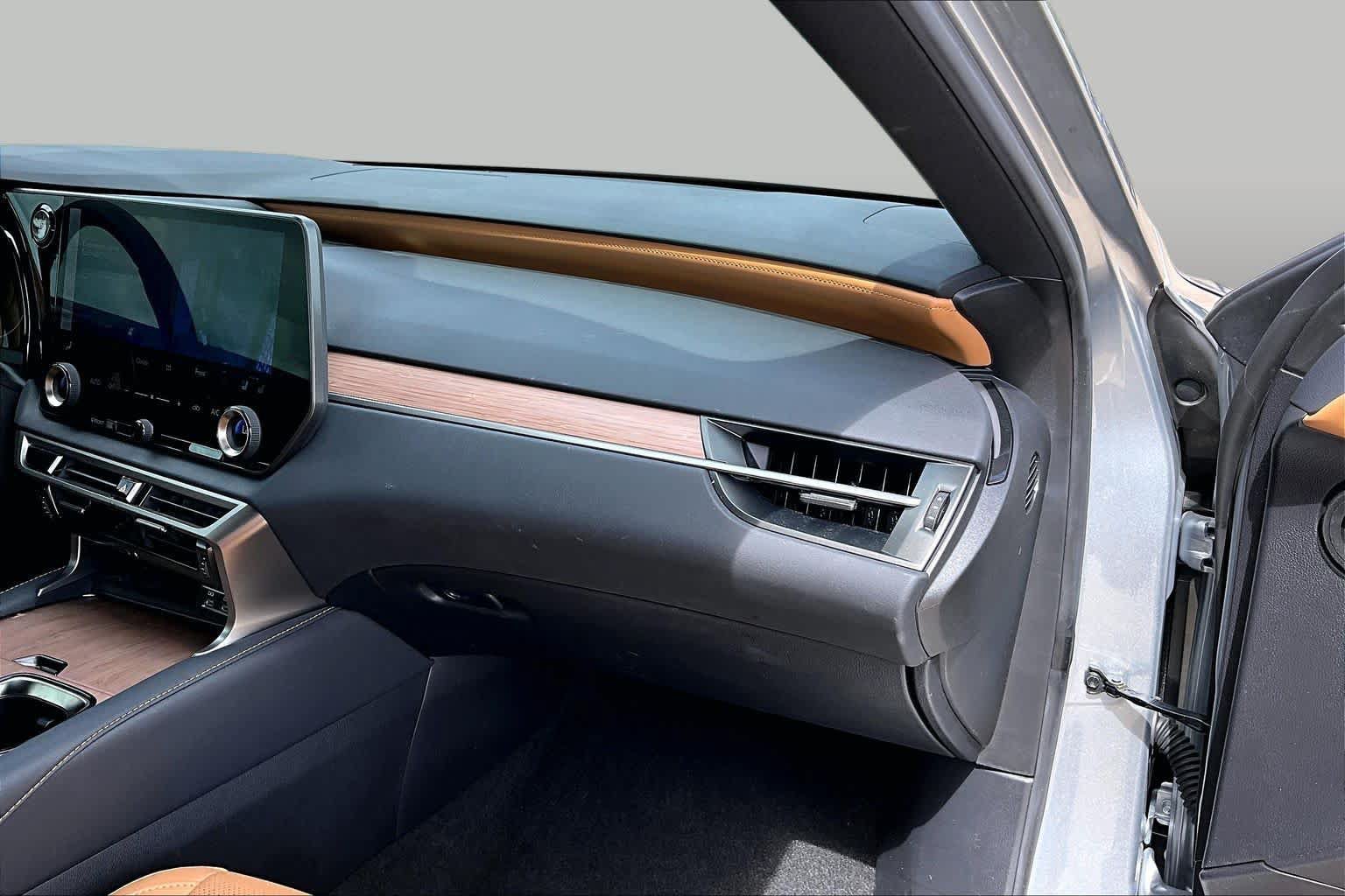 Used 2023 Lexus RX 350 Premium w/ Cold Area Package FWD image 18