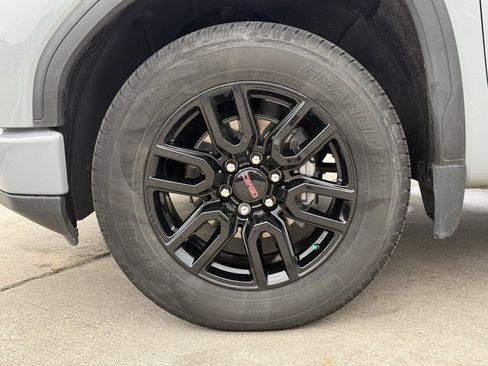 Used 2024 GMC Sierra 1500 Elevation RWD image 12