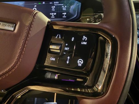 Used 2024 Land Rover Range Rover Sport Autobiography image 34