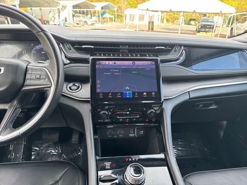 Used 2022 Jeep Grand Cherokee L Limited w/ Trailer Tow Group (B) image 17