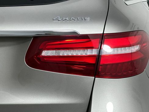 Used 2019 Mercedes-Benz GLC 300 4MATIC image 36