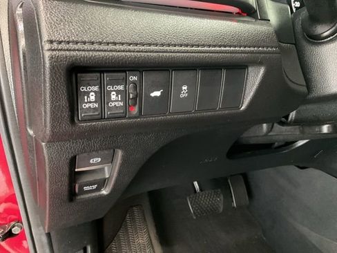 Used 2025 Honda Odyssey Sport-L image 9