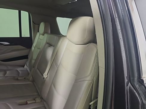 Used 2015 Cadillac Escalade ESV Premium image 14