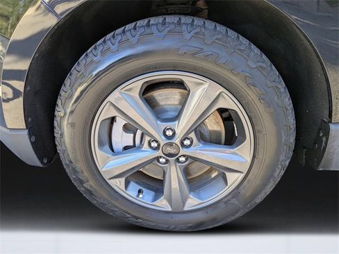 Used 2022 Ford Edge SEL w/ Sport Appearance Package image 9