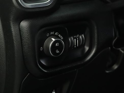 Certified 2022 RAM 1500 Laramie image 8