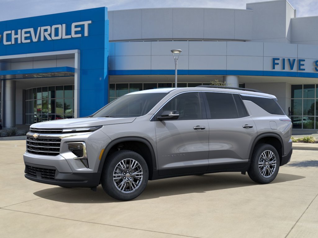 New 2027 Chevrolet Traverse LT w/ Driver Confidence Package FWD image 2