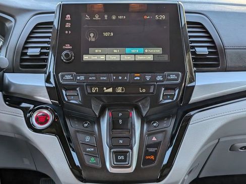 Used 2024 Honda Odyssey Touring image 18