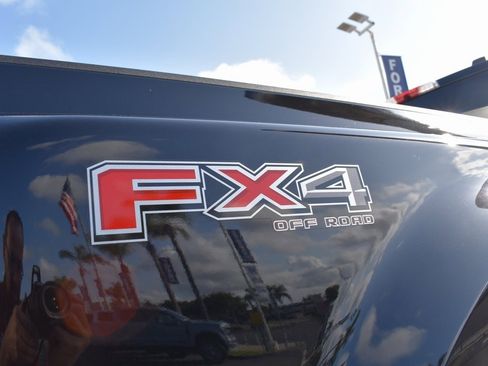 Used 2025 Ford F350 Lariat w/ FX4 Off-Road Package image 13