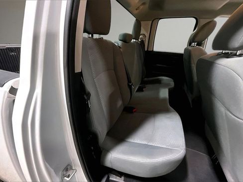 Used 2017 RAM 1500 Express image 25