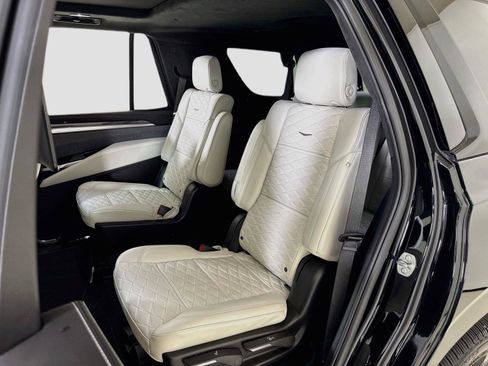 Used 2025 Cadillac Escalade V w/ LPO, ONYX Package AWD/4WD image 25