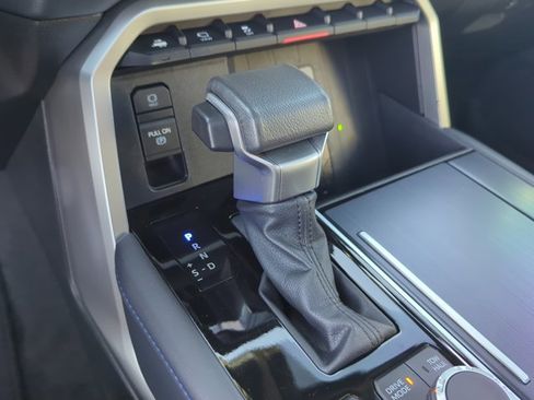 Used 2023 Toyota Sequoia Platinum image 20