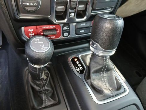 New 2024 Jeep Wrangler Unlimited Rubicon w/ Technology Group AWD/4WD image 22