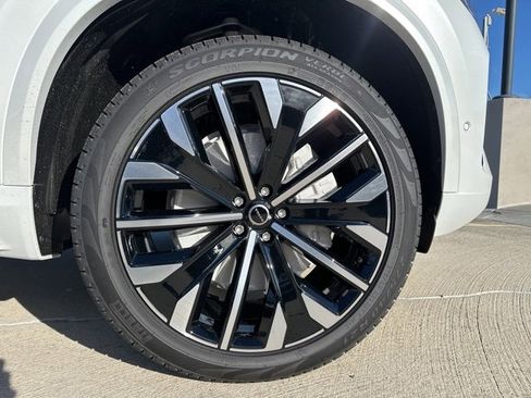 New 2026 Volvo XC90 B6 Ultra image 9