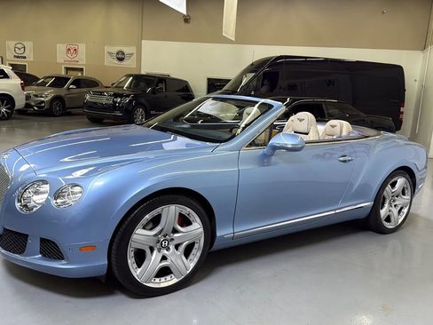 Used 2013 Bentley Continental GT image 30