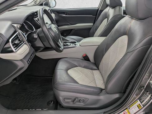 Used 2018 Toyota Camry XLE w/ Audio Package image 16