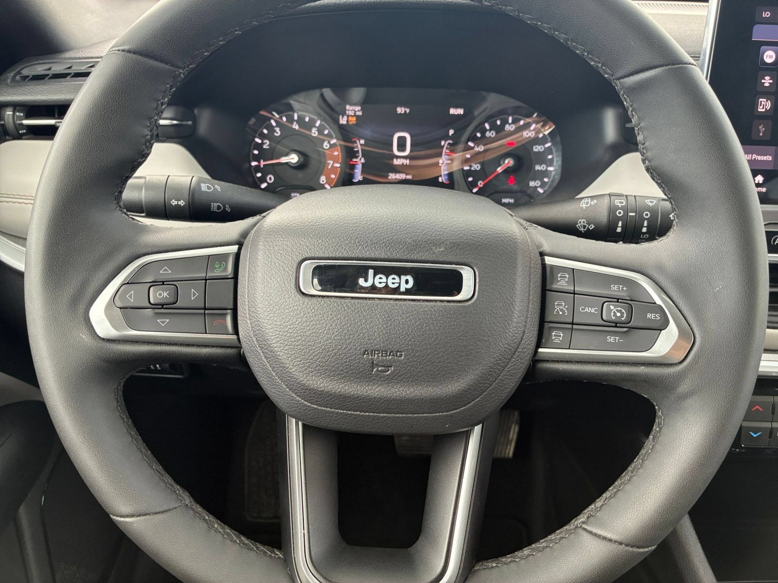 Used 2025 Jeep Compass Limited AWD/4WD image 28