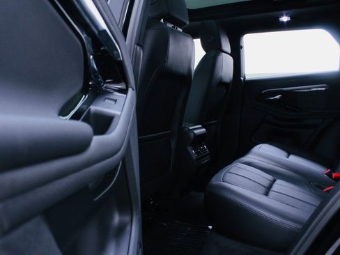 Used 2023 Land Rover Range Rover Evoque R-Dynamic S image 31