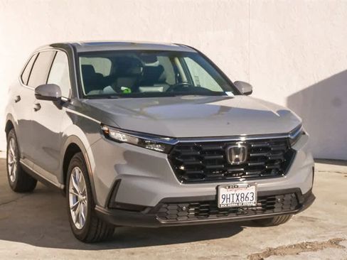 Used 2023 Honda CR-V EX-L image 3