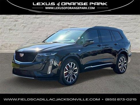 Used 2025 Cadillac XT6 Sport image 1