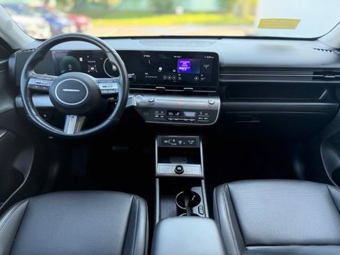 Used 2025 Hyundai Kona Limited FWD image 28