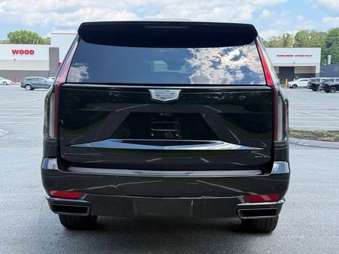 Used 2023 Cadillac Escalade ESV Sport Platinum w/ LPO, ONYX Package AWD/4WD image 5