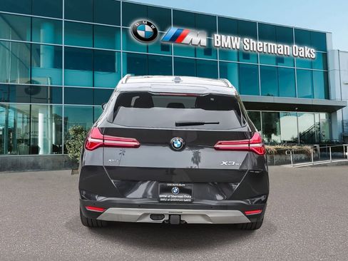 Used 2025 BMW X3 xDrive30 w/ Premium Package AWD/4WD image 5