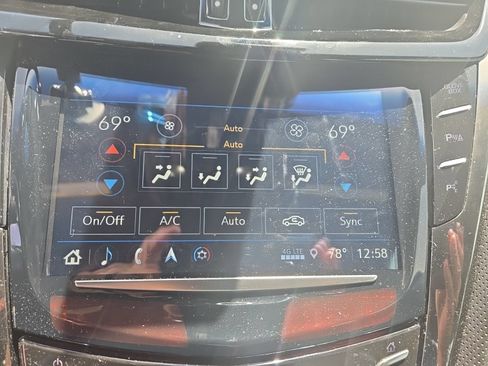 Used 2019 Cadillac CTS V w/ Carbon Fiber Package RWD image 12