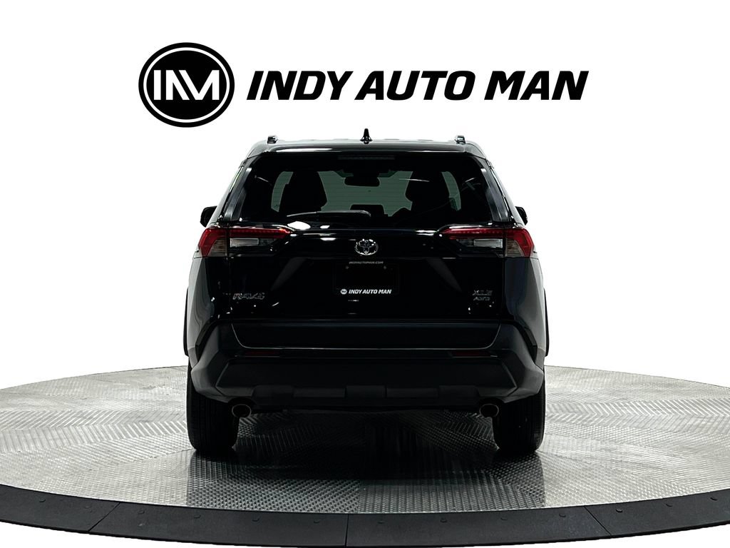 Used 2020 Toyota RAV4 XLE AWD/4WD image 5